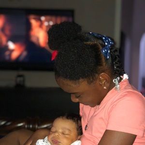 Meet your Posher, Ebonee